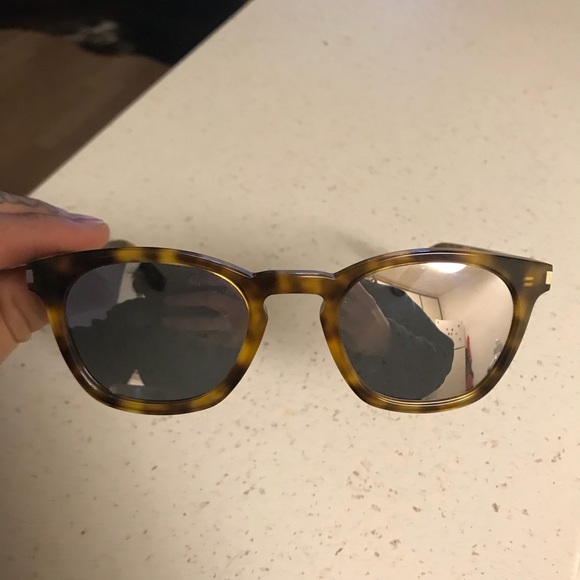 Saint Laurent sun glasses - Picture 1 of 8
